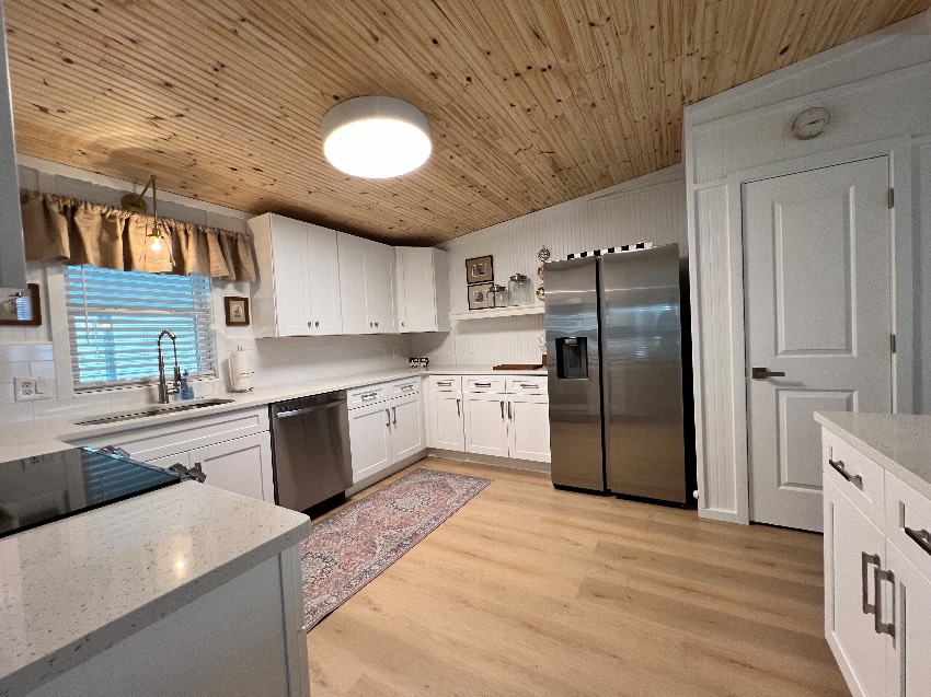 5726 Axminster Dr a Sarasota, FL Mobile or Manufactured Home for Sale