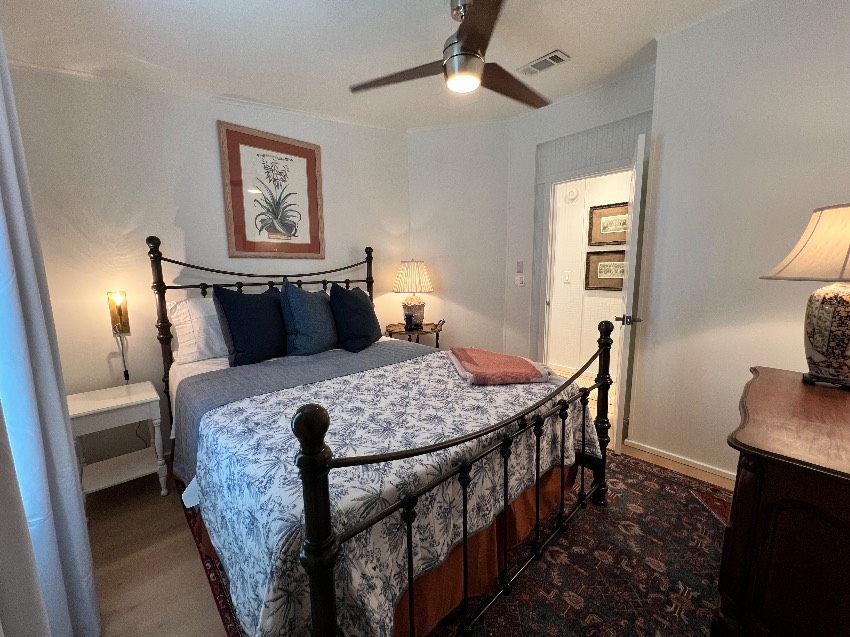 5726 Axminster Dr a Sarasota, FL Mobile or Manufactured Home for Sale