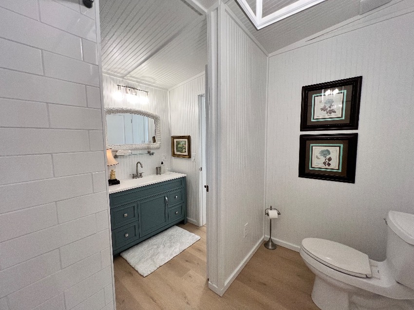 5726 Axminster Dr a Sarasota, FL Mobile or Manufactured Home for Sale