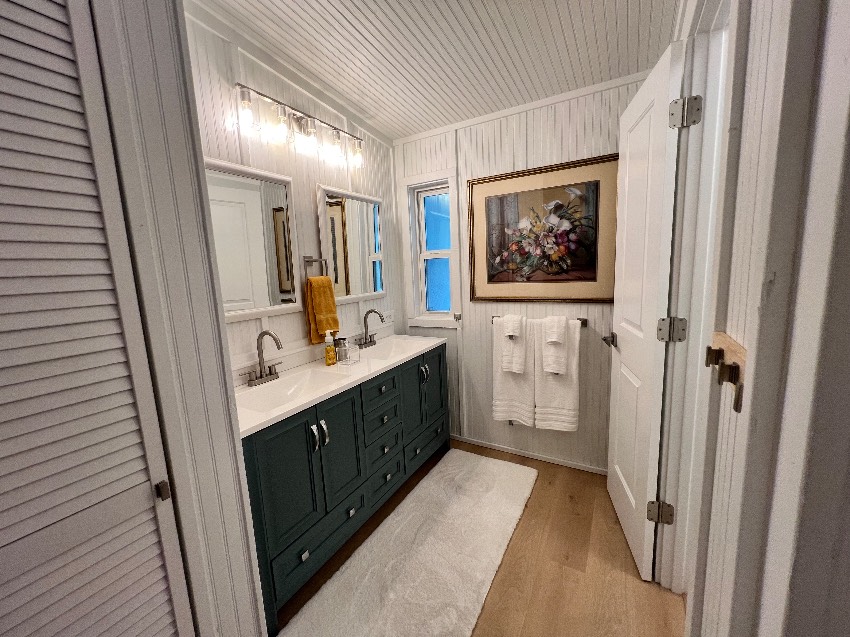 5726 Axminster Dr a Sarasota, FL Mobile or Manufactured Home for Sale