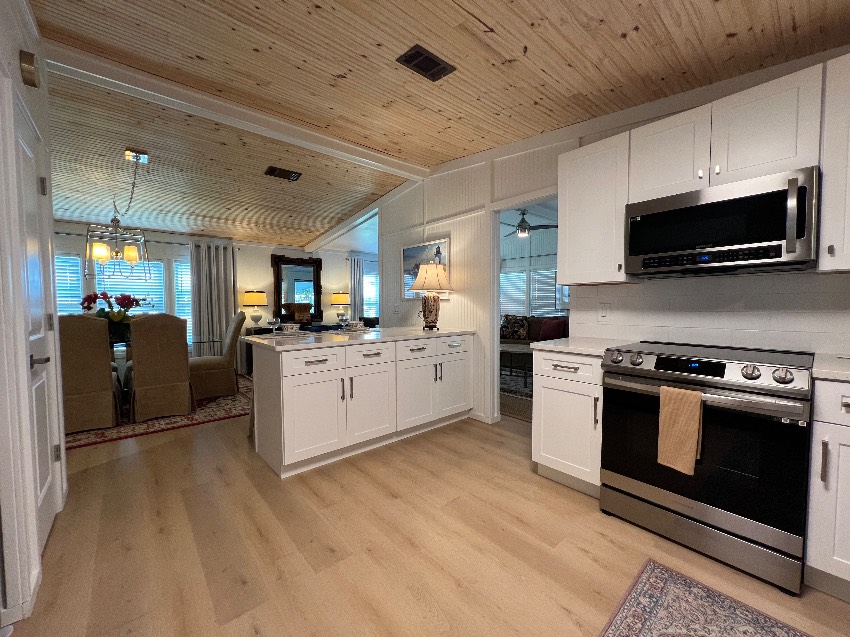 5726 Axminster Dr a Sarasota, FL Mobile or Manufactured Home for Sale