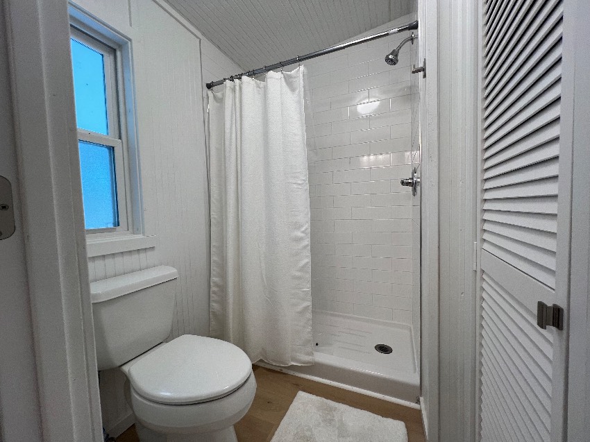 5726 Axminster Dr a Sarasota, FL Mobile or Manufactured Home for Sale
