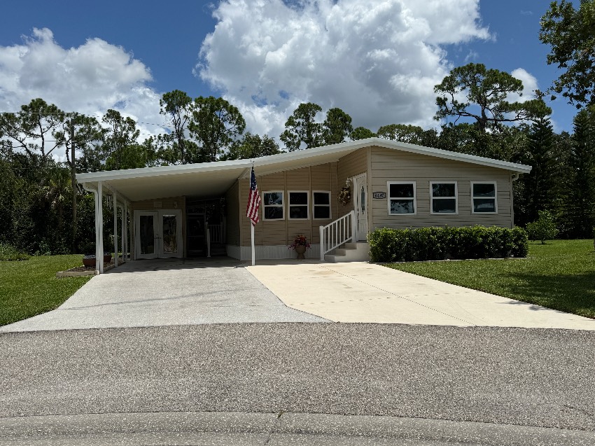 6497 Wakefield Ln a Sarasota, FL Mobile or Manufactured Home for Sale