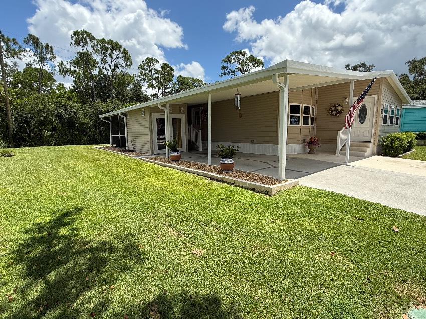 6497 Wakefield Ln a Sarasota, FL Mobile or Manufactured Home for Sale