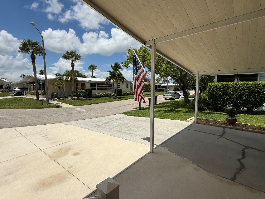 6497 Wakefield Ln a Sarasota, FL Mobile or Manufactured Home for Sale
