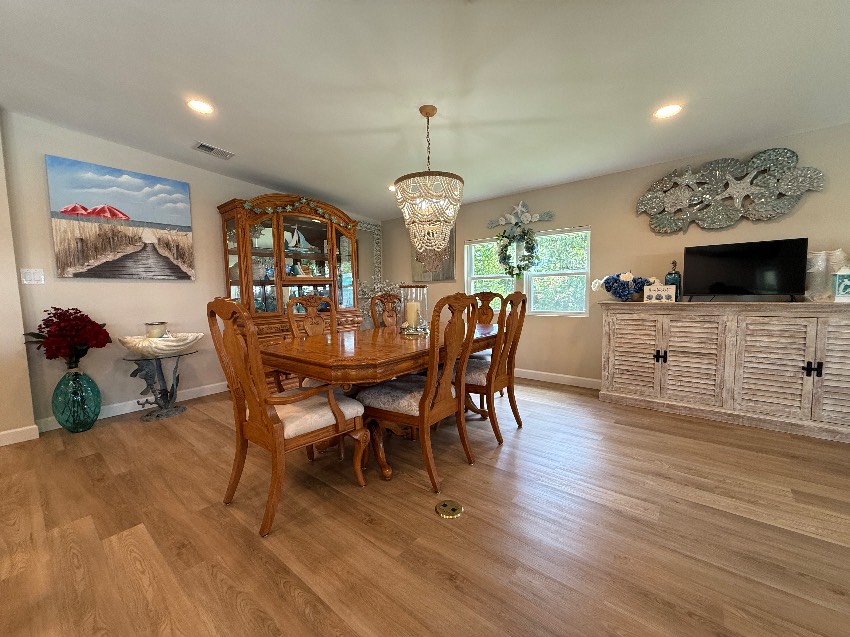 6497 Wakefield Ln a Sarasota, FL Mobile or Manufactured Home for Sale