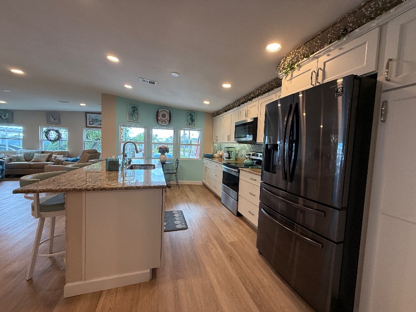 6497 Wakefield Ln a Sarasota, FL Mobile or Manufactured Home for Sale