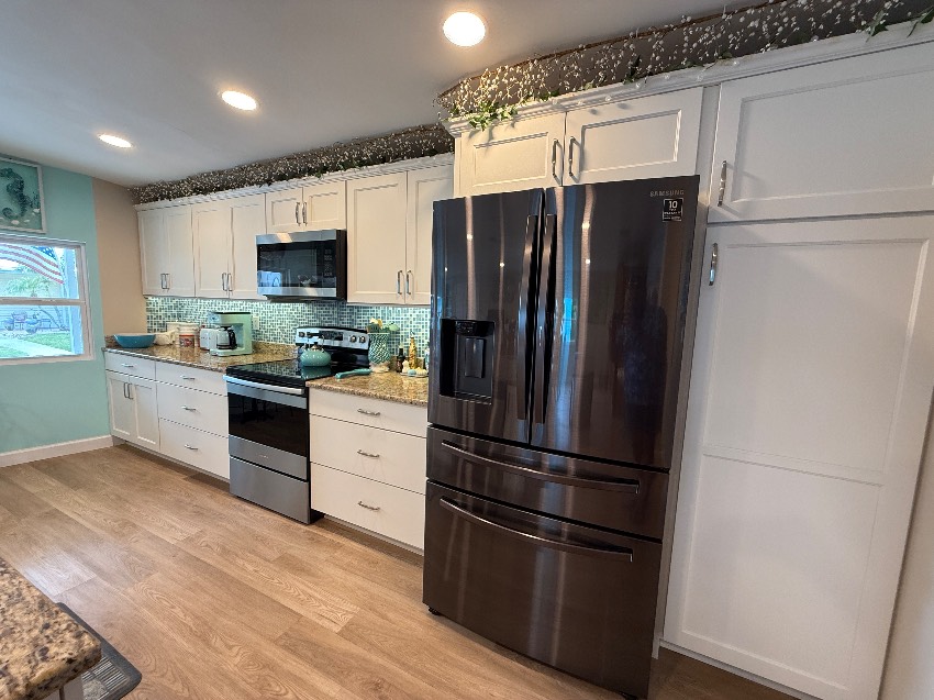 6497 Wakefield Ln a Sarasota, FL Mobile or Manufactured Home for Sale
