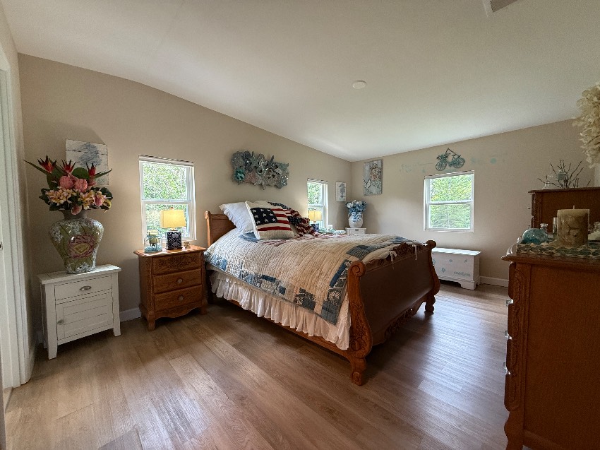 6497 Wakefield Ln a Sarasota, FL Mobile or Manufactured Home for Sale
