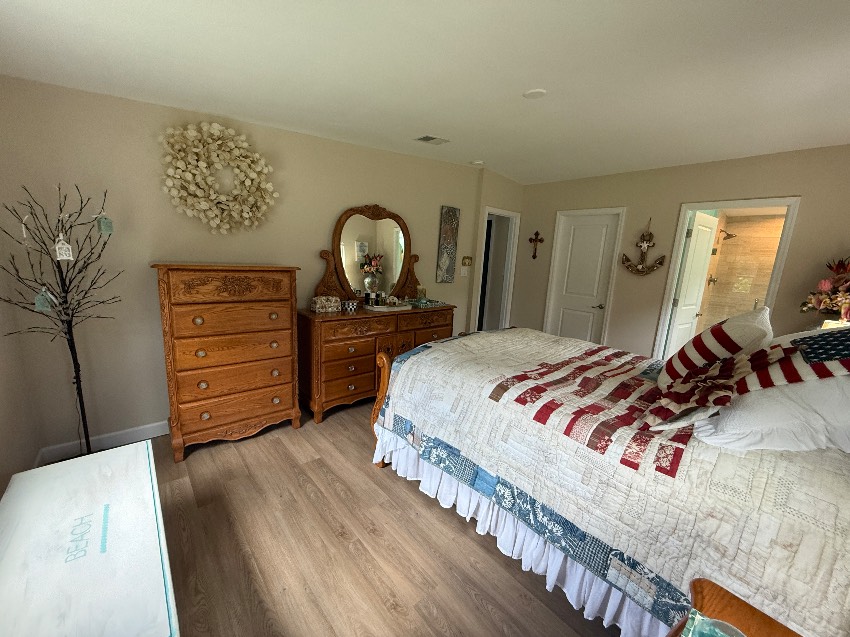 6497 Wakefield Ln a Sarasota, FL Mobile or Manufactured Home for Sale