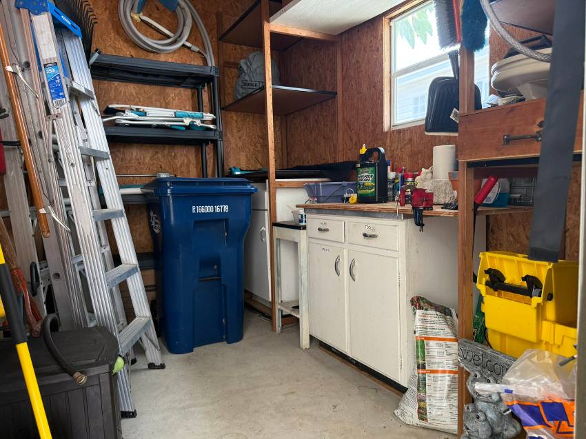105 Bougenvilea Terrace a Parrish, FL Mobile or Manufactured Home for Sale