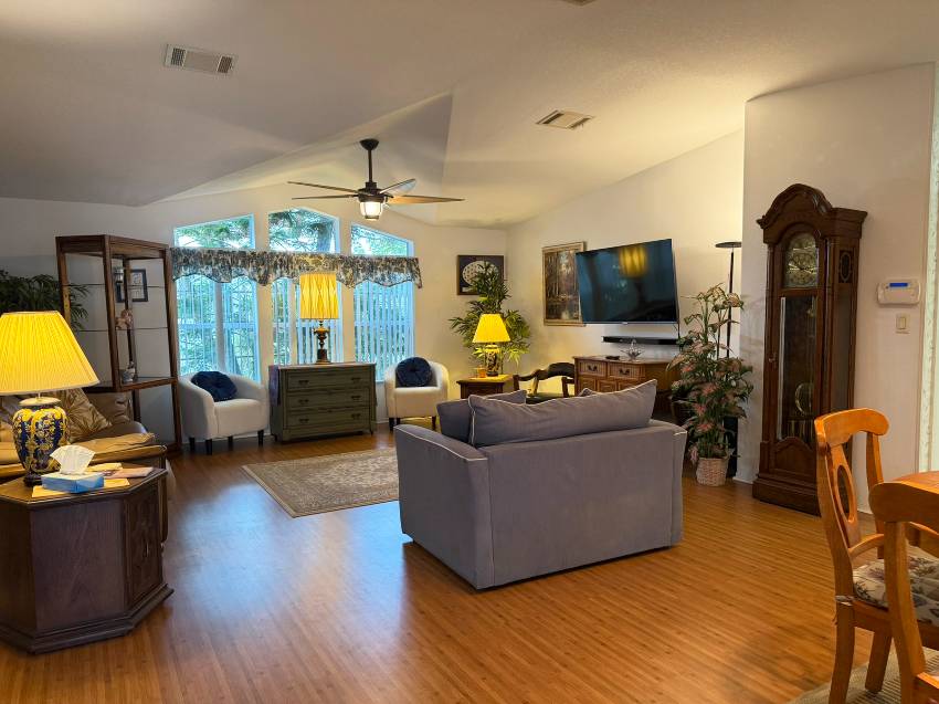 105 Bougenvilea Terrace a Parrish, FL Mobile or Manufactured Home for Sale