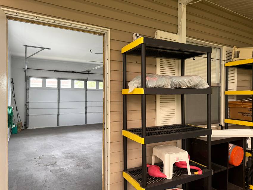 110 Jacaranda Terrace a Parrish, FL Mobile or Manufactured Home for Sale