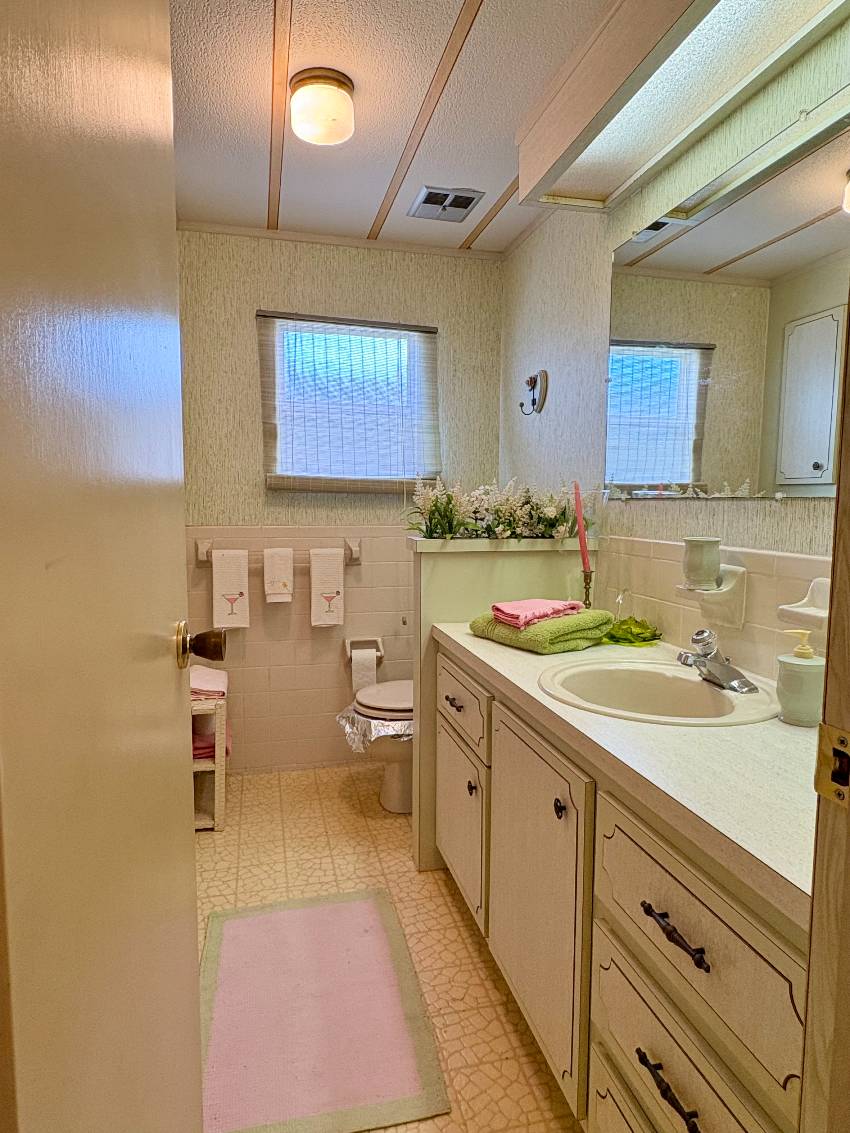 421 Bimini a Venice, FL Mobile or Manufactured Home for Sale