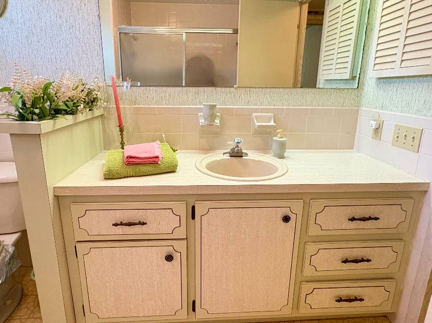 421 Bimini a Venice, FL Mobile or Manufactured Home for Sale
