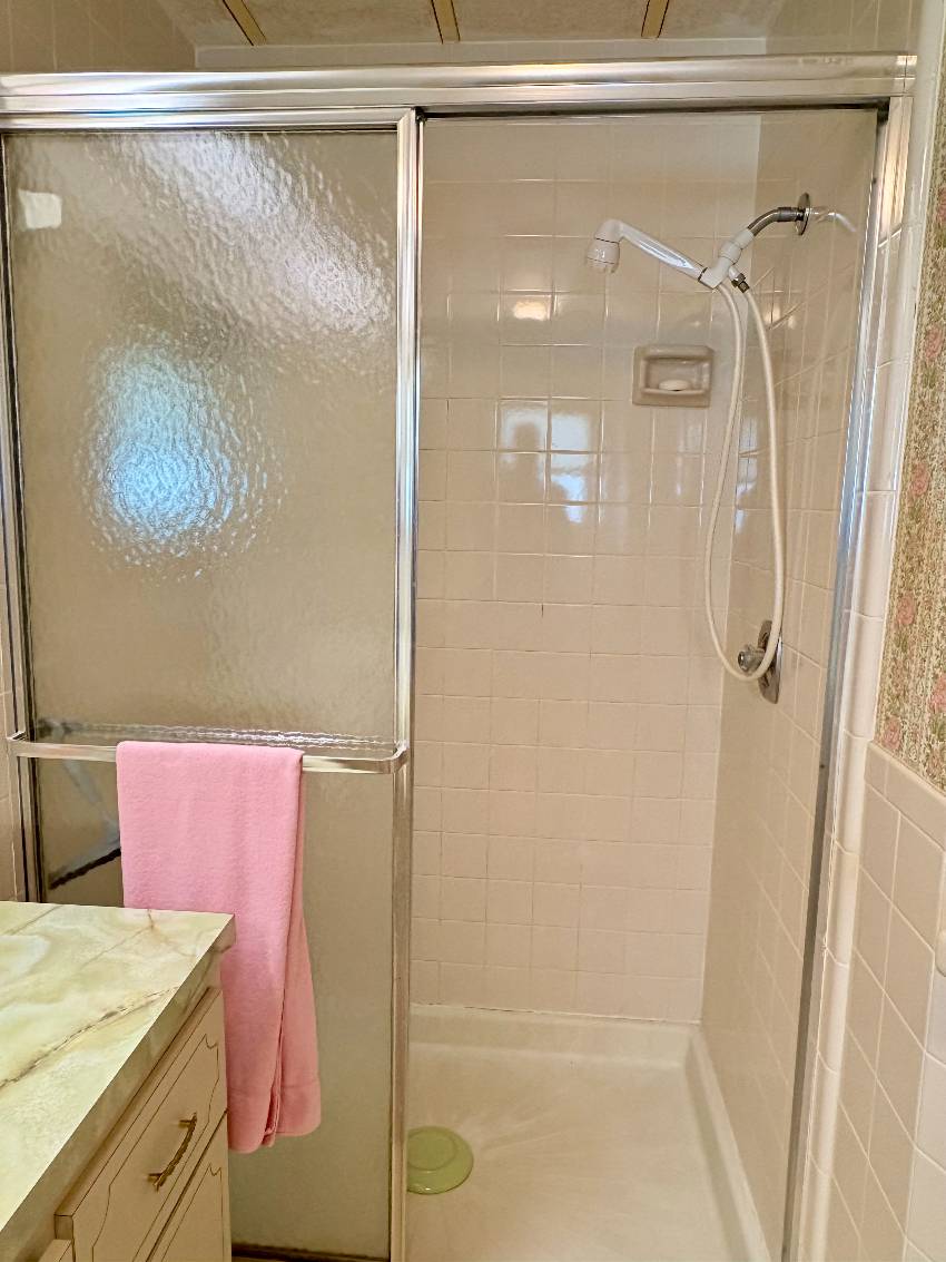 421 Bimini a Venice, FL Mobile or Manufactured Home for Sale