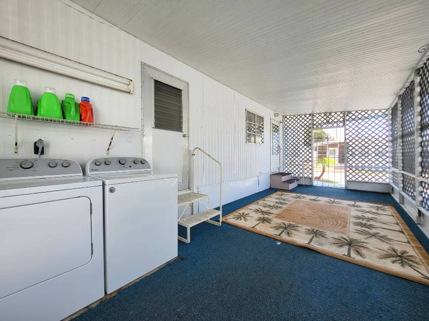 8705 S Tamiami Trl Lot 113 a Sarasota, FL Mobile or Manufactured Home for Sale