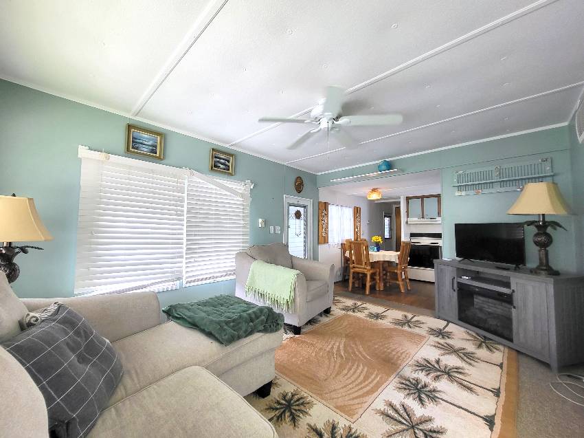 8705 S Tamiami Trl Lot 113 a Sarasota, FL Mobile or Manufactured Home for Sale