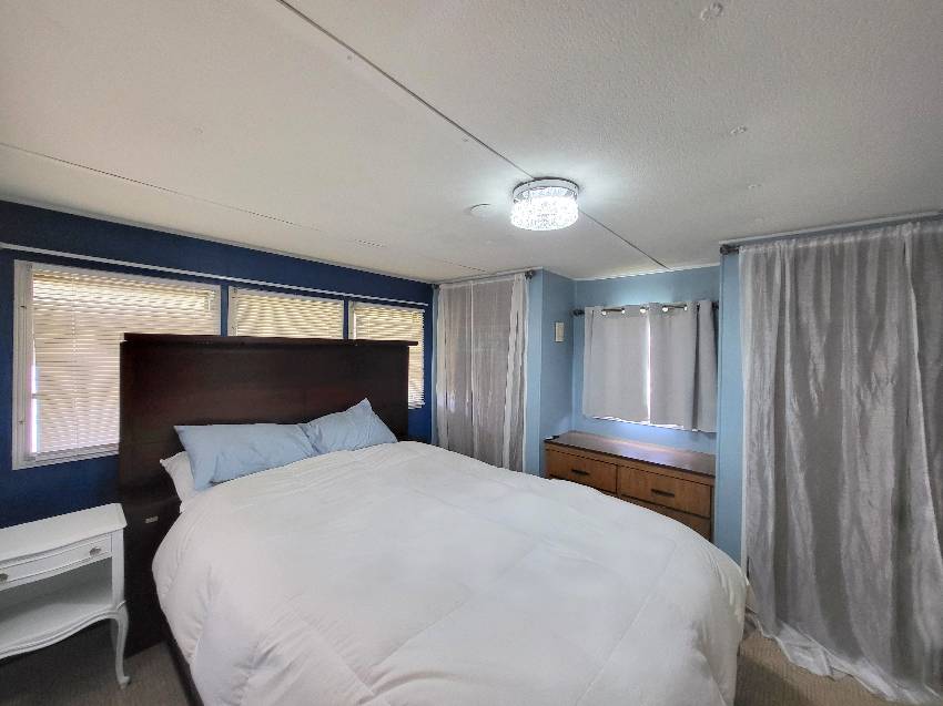 8705 S Tamiami Trl Lot 113 a Sarasota, FL Mobile or Manufactured Home for Sale