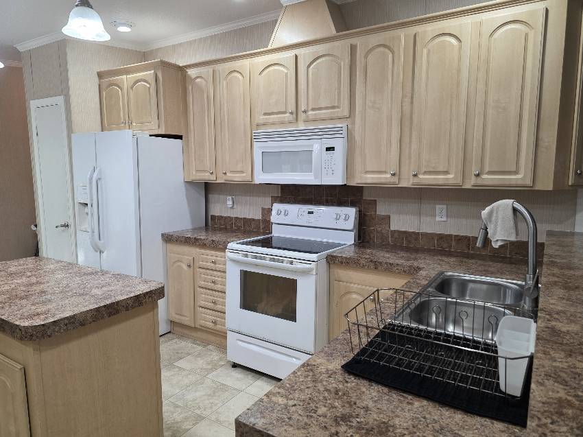 7000 W Leonshire Lane a Homosassa, FL Mobile or Manufactured Home for Sale