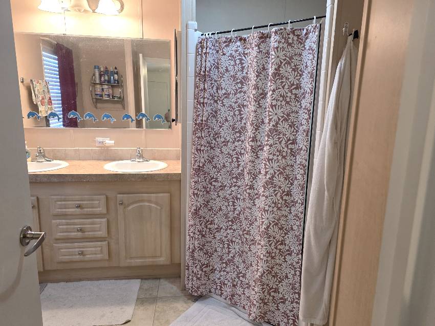 7000 W Leonshire Lane a Homosassa, FL Mobile or Manufactured Home for Sale