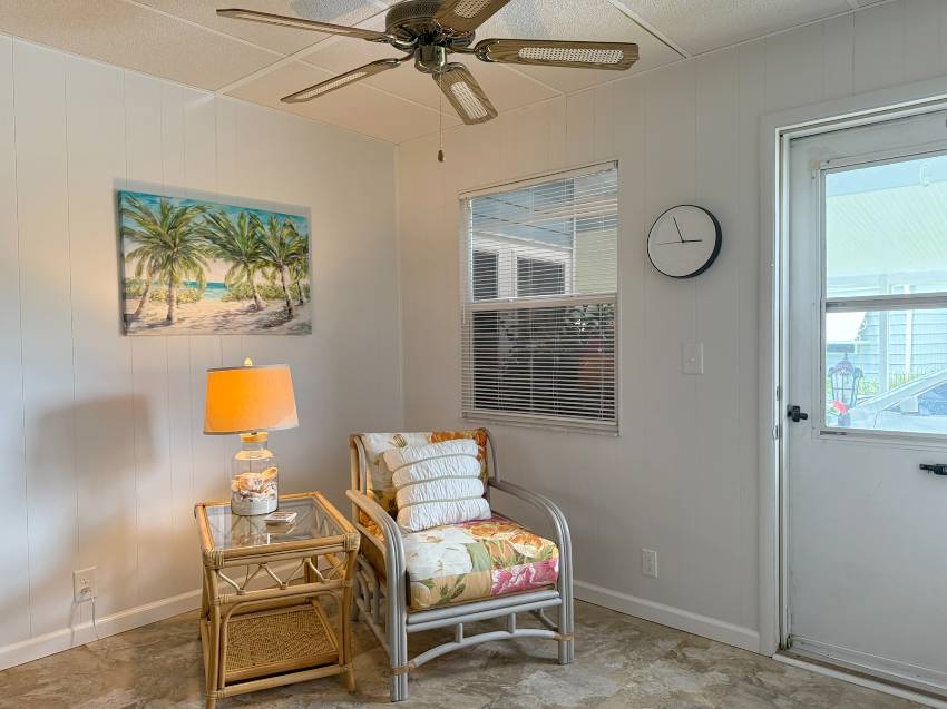 317 Bougainvillea Circle a Parrish, FL Mobile or Manufactured Home for Sale