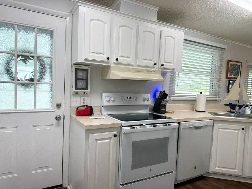 317 Bougainvillea Circle a Parrish, FL Mobile or Manufactured Home for Sale