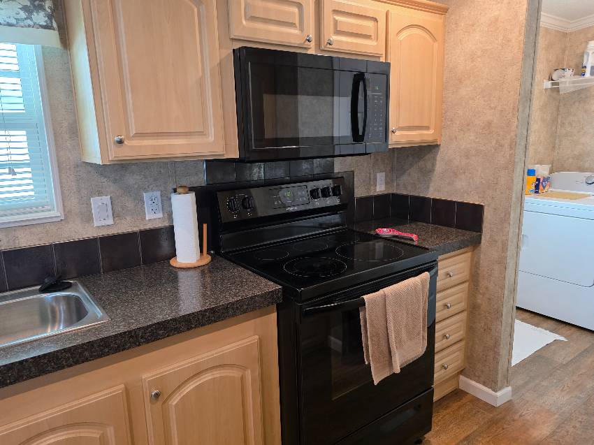 10681 S Pebbleshire Terrace a Homosassa, FL Mobile or Manufactured Home for Sale