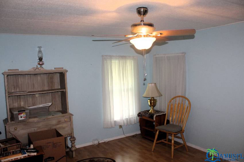 37602 Pompano Ct a Zephyrhills, FL Mobile or Manufactured Home for Sale