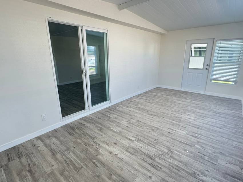1100 Curlew Rd Lot 214 a Dunedin, FL Mobile or Manufactured Home for Sale