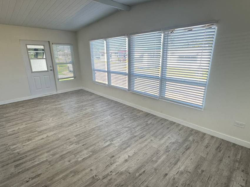 1100 Curlew Rd Lot 214 a Dunedin, FL Mobile or Manufactured Home for Sale
