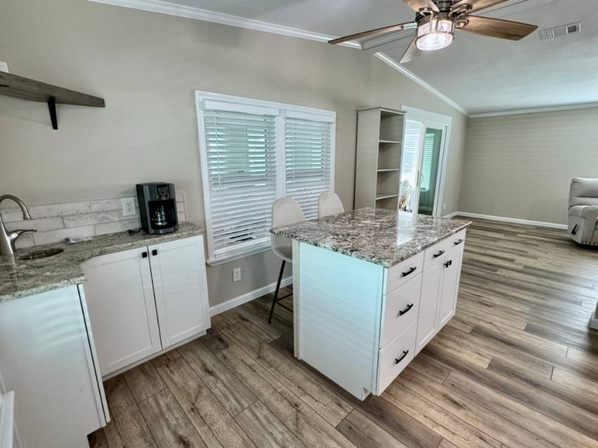 12512 Silver Villas Ln a Odessa, FL Mobile or Manufactured Home for Sale