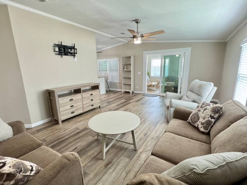 12512 Silver Villas Ln a Odessa, FL Mobile or Manufactured Home for Sale