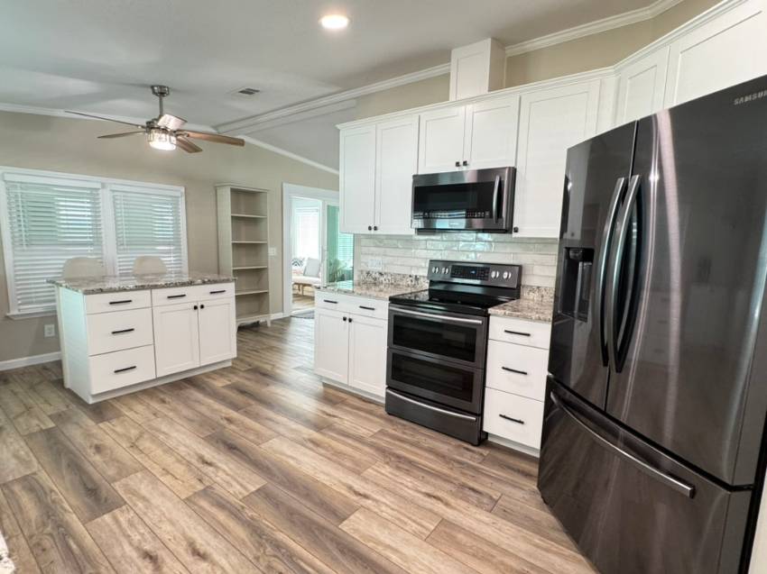 12512 Silver Villas Ln a Odessa, FL Mobile or Manufactured Home for Sale