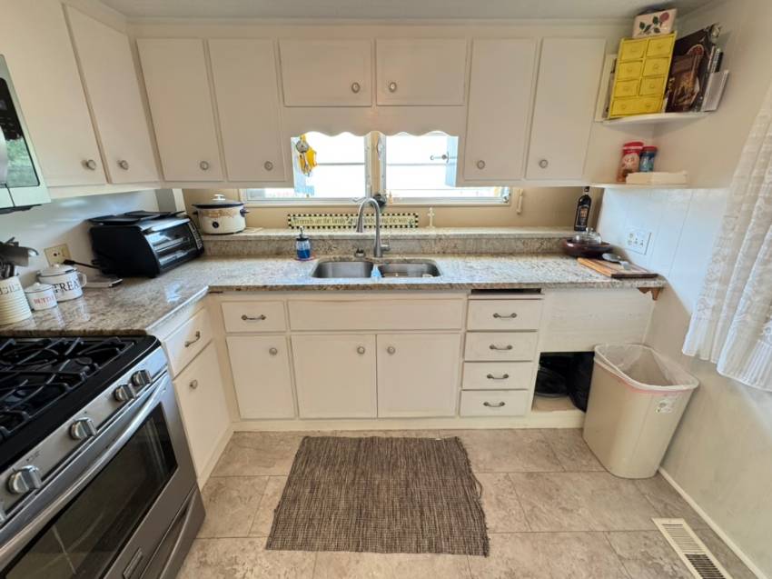 1415 Main St Lot 484 a Dunedin, FL Mobile or Manufactured Home for Sale
