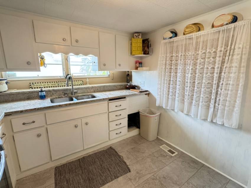 1415 Main St Lot 484 a Dunedin, FL Mobile or Manufactured Home for Sale
