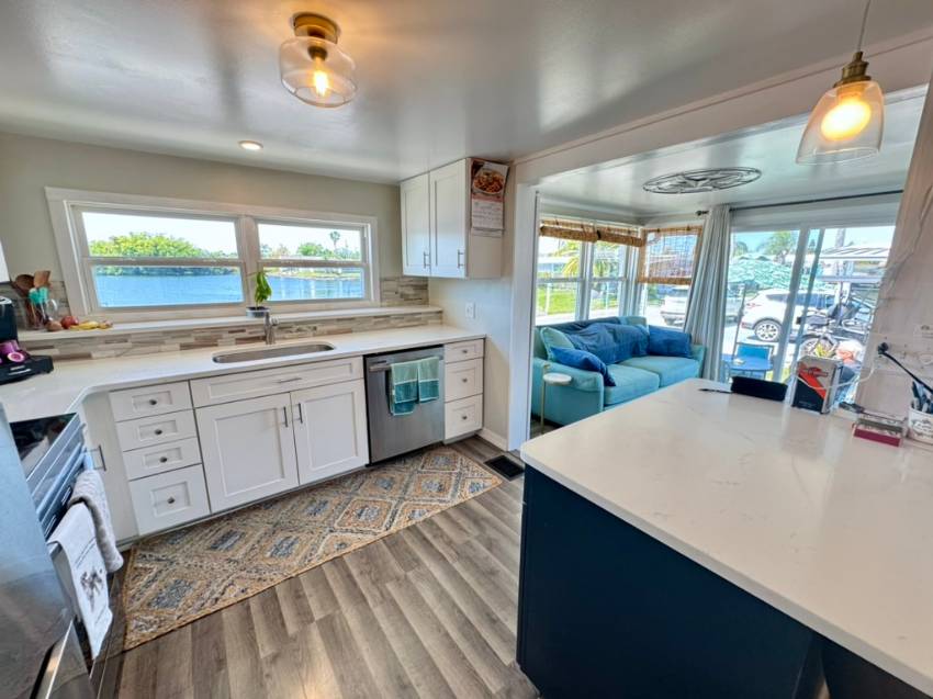 1415 Main St Lot 271 a Dunedin, FL Mobile or Manufactured Home for Sale