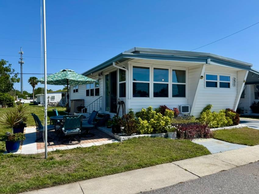 1415 Main St Lot 271 a Dunedin, FL Mobile or Manufactured Home for Sale