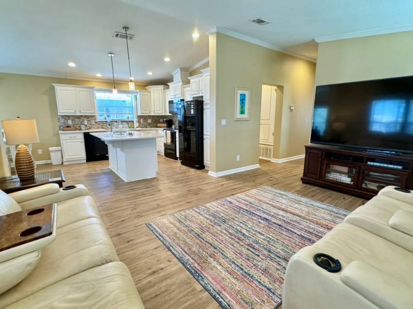 1415 Main St Lot 205 a Dunedin, FL Mobile or Manufactured Home for Sale