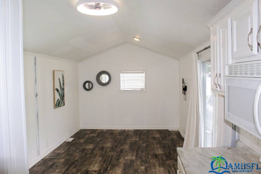 535 Carefree Dr a Frostproof, FL Mobile or Manufactured Home for Sale