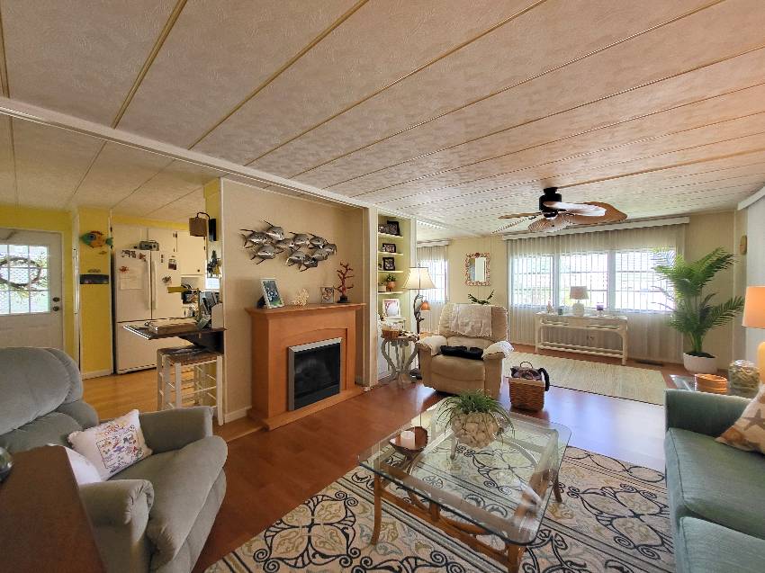 8541 Carrie Lane a Sarasota, FL Mobile or Manufactured Home for Sale