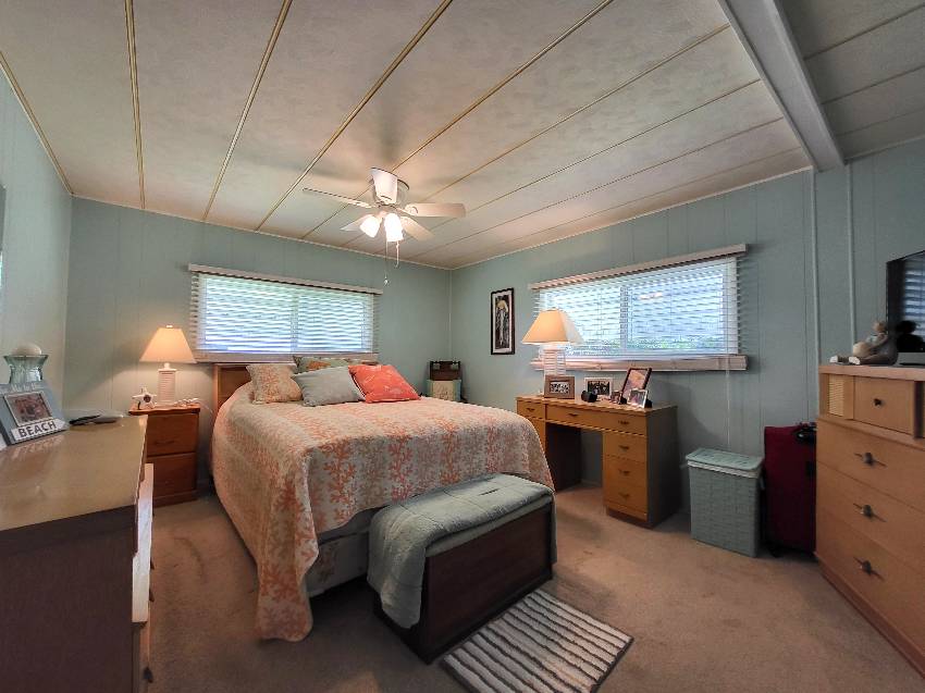 8541 Carrie Lane a Sarasota, FL Mobile or Manufactured Home for Sale