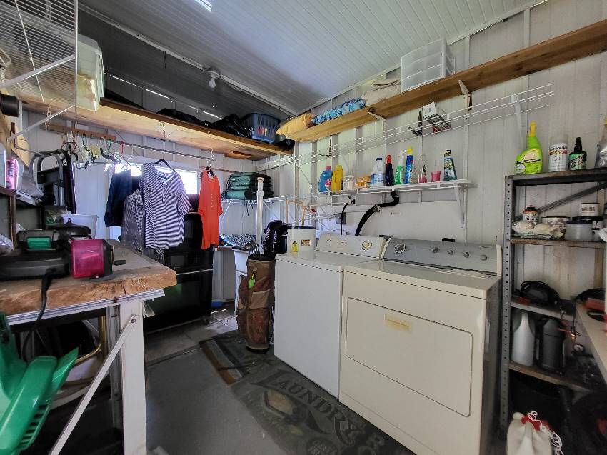 8541 Carrie Lane a Sarasota, FL Mobile or Manufactured Home for Sale