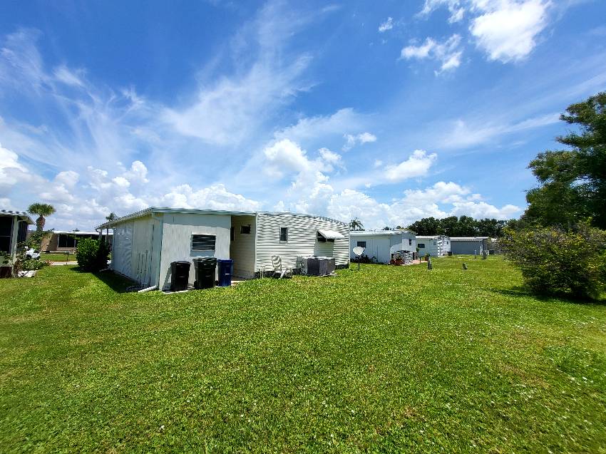 8541 Carrie Lane a Sarasota, FL Mobile or Manufactured Home for Sale
