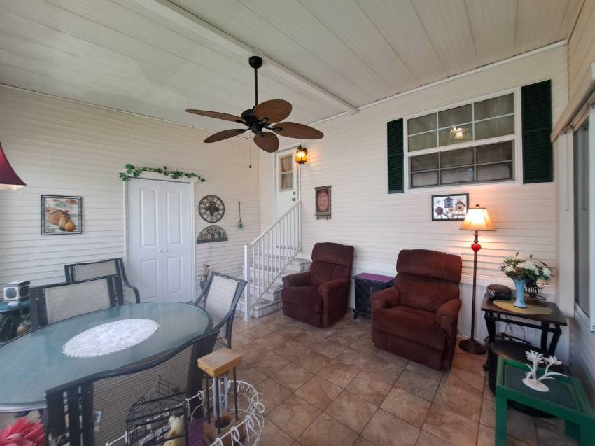 39645 Cog Hill Loop a Zephyrhills, FL Mobile or Manufactured Home for Sale