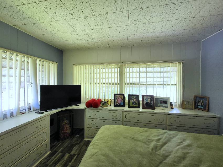 2313 Flentwood Dr a Sarasota, FL Mobile or Manufactured Home for Sale