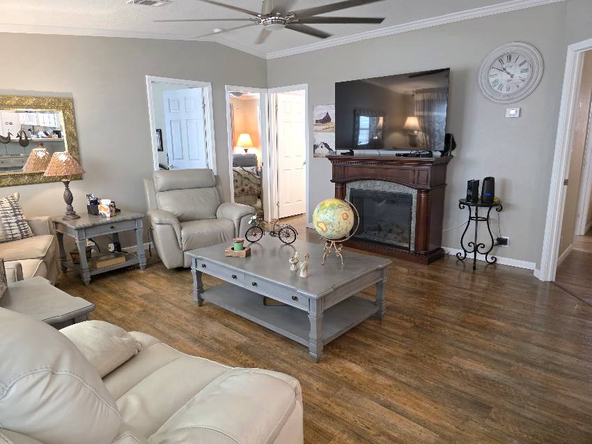 6907 W Pollans Lane a Homosassa, FL Mobile or Manufactured Home for Sale