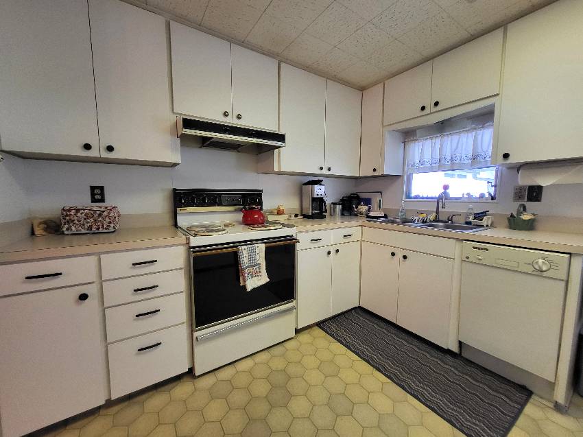 3223 N Lockwood Ridge Rd Lot 69 a Sarasota, FL Mobile or Manufactured Home for Sale