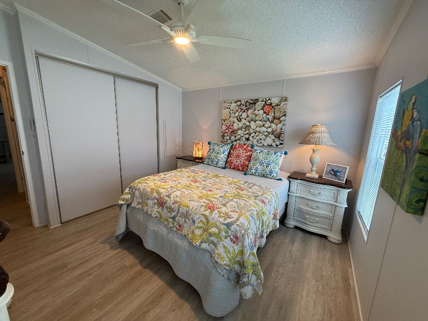 5331 Sherbourne Circle a Sarasota, FL Mobile or Manufactured Home for Sale
