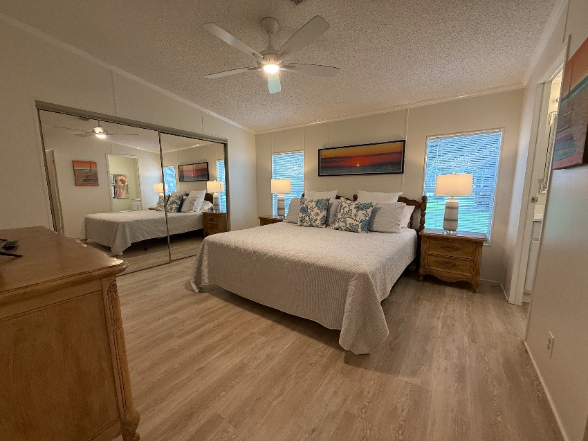 5331 Sherbourne Circle a Sarasota, FL Mobile or Manufactured Home for Sale